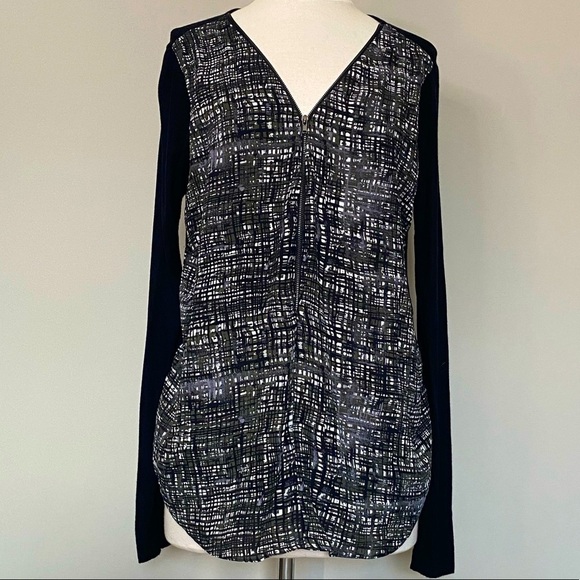 Lola & Sophie Long Sleeve Zipper V-neck Blouse Top, size Medium - Picture 1 of 12